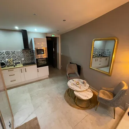 La Nuit De Reve Privative Jaccuzi Sauna 2 Aparthotel