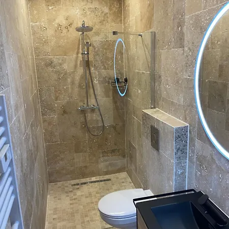 Aparthotel La Nuit De Reve Privative Jaccuzi Sauna 2 Crouy