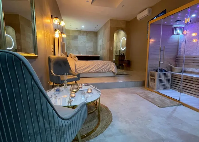 La Nuit De Reve Privative Jaccuzi Sauna 2